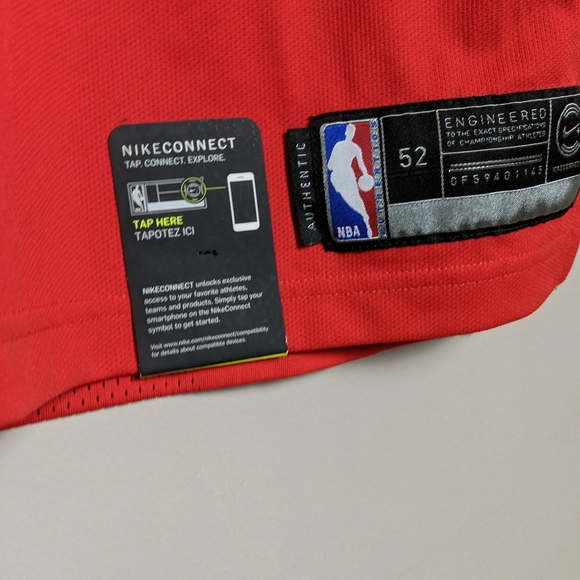 NWT Autographed Denzel Valentine #45 Jersey XL - Picture 3 of 7